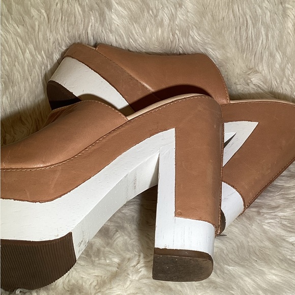 Diane Von Furstenburg heel sandals size 7 - Picture 2 of 8